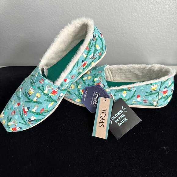 TOMS Alpargata Glow in the Dark Gnome Slippers Blue Faux Fur 8.5 NWT - Picture 7 of 7